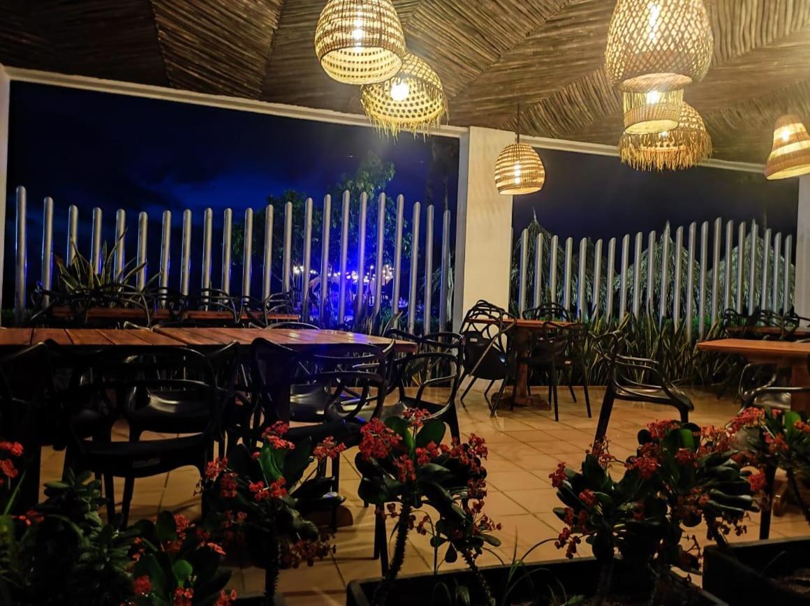 Hotel La Fragata Coveñas Buitenkant foto
