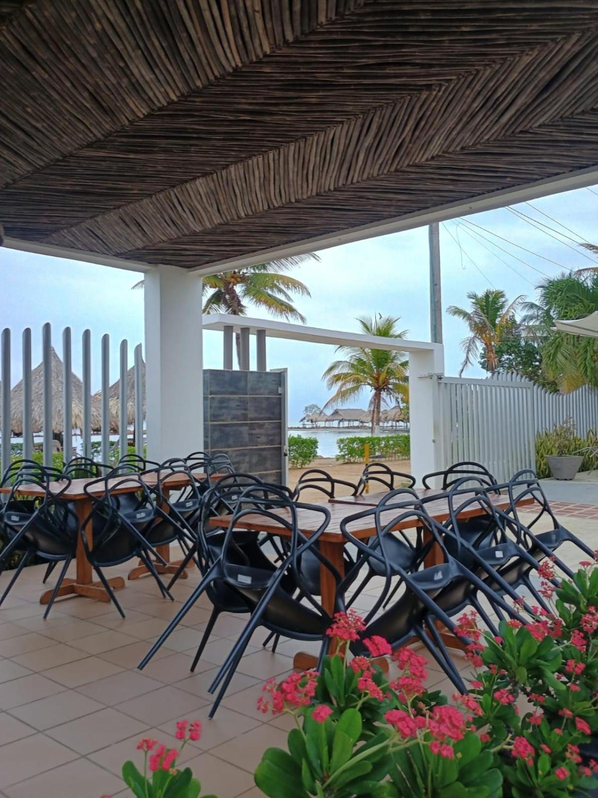 Hotel La Fragata Coveñas Buitenkant foto